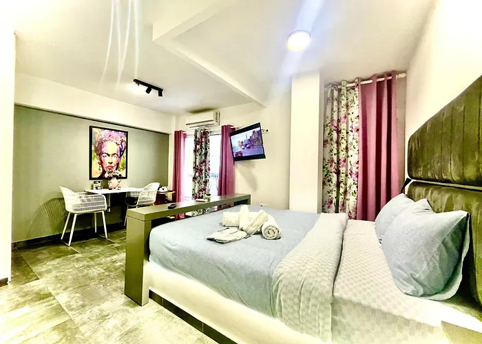 Mini Suite Home
